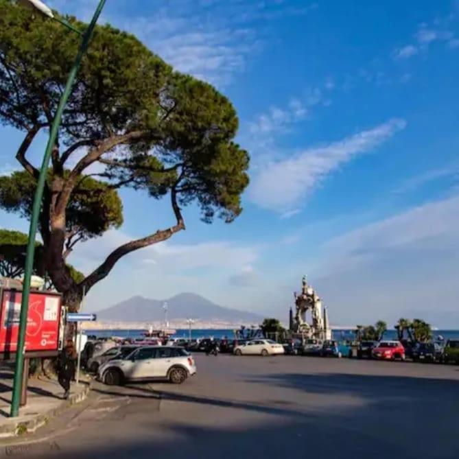 First House Posillipo Hébergement de vacances *